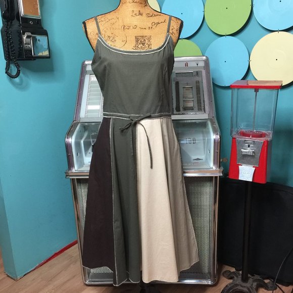 J GEE Scoop Neck Spaghetti Strap Sun Dress - Picture 1 of 8